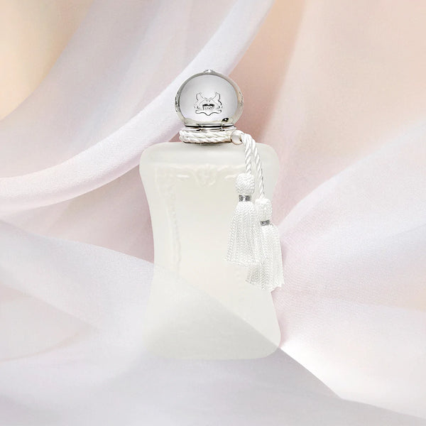 Valaya, Parfums de Marly: un secret profumato che avvolge la pelle con sensualità la donna contemporanea
